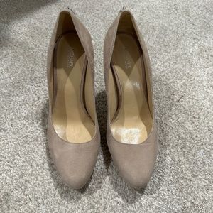Michael Kors Round Toe Suede Pumps, Sz 9